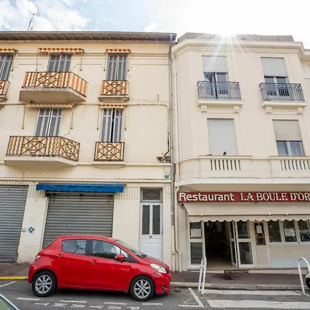 Les Tomettes D Antan Avec Balcon En Plein Apartment